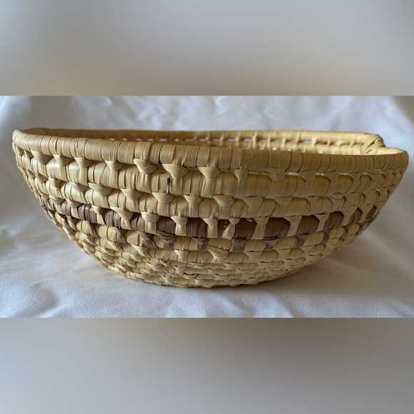 Hand Woven Basket - Picture 7 of 8